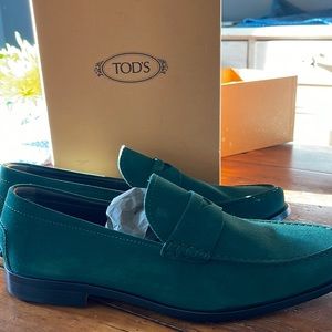 Men’s Tods Loafers in Green Suede